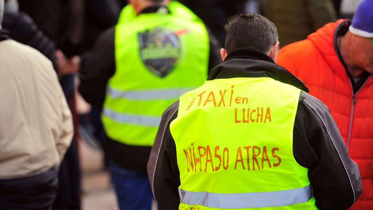 Madrid aprueba el reglamento que abre la puerta al taxi compartido y con tarifas fijas
