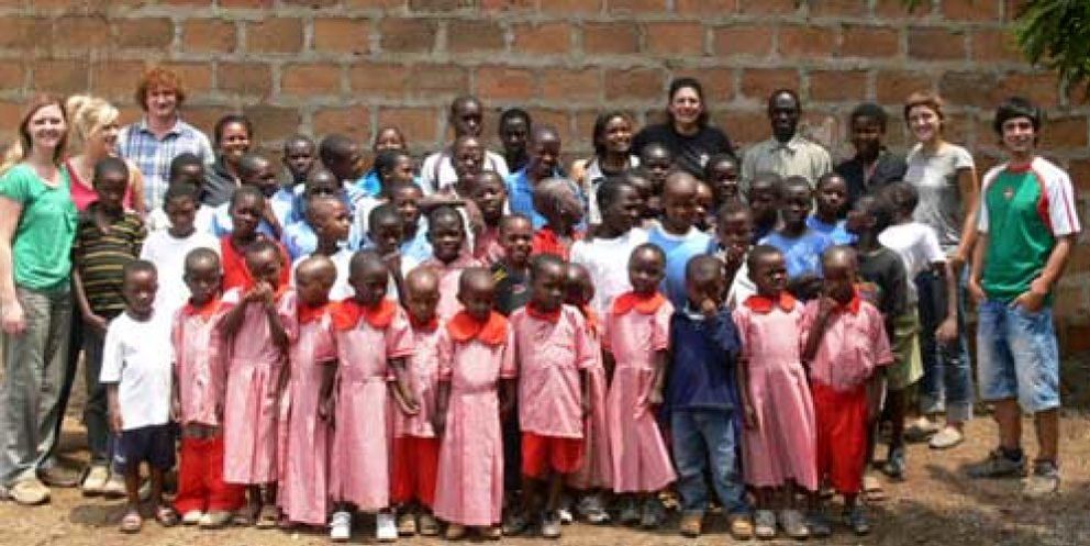 Foto: Dejar la empresa y cinco hijos para montar una ONG en África