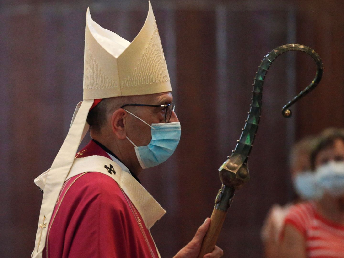 El cardenal Juan José Omella durante la celebración en la Sagrada Familia de la misa sin autorización de Procicat. (EFE)