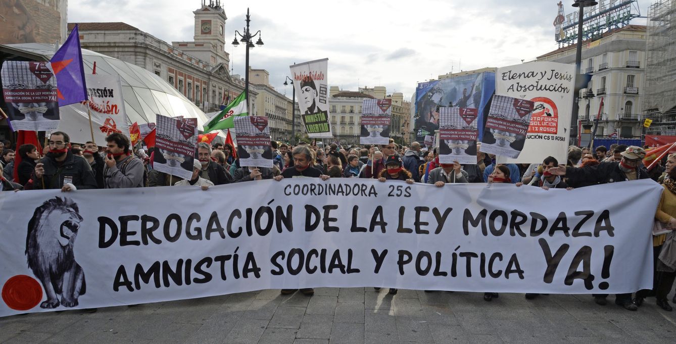 Manifestación contra la 'ley mordaza' en Madrid el pasado 7 de mayo. (EFE)