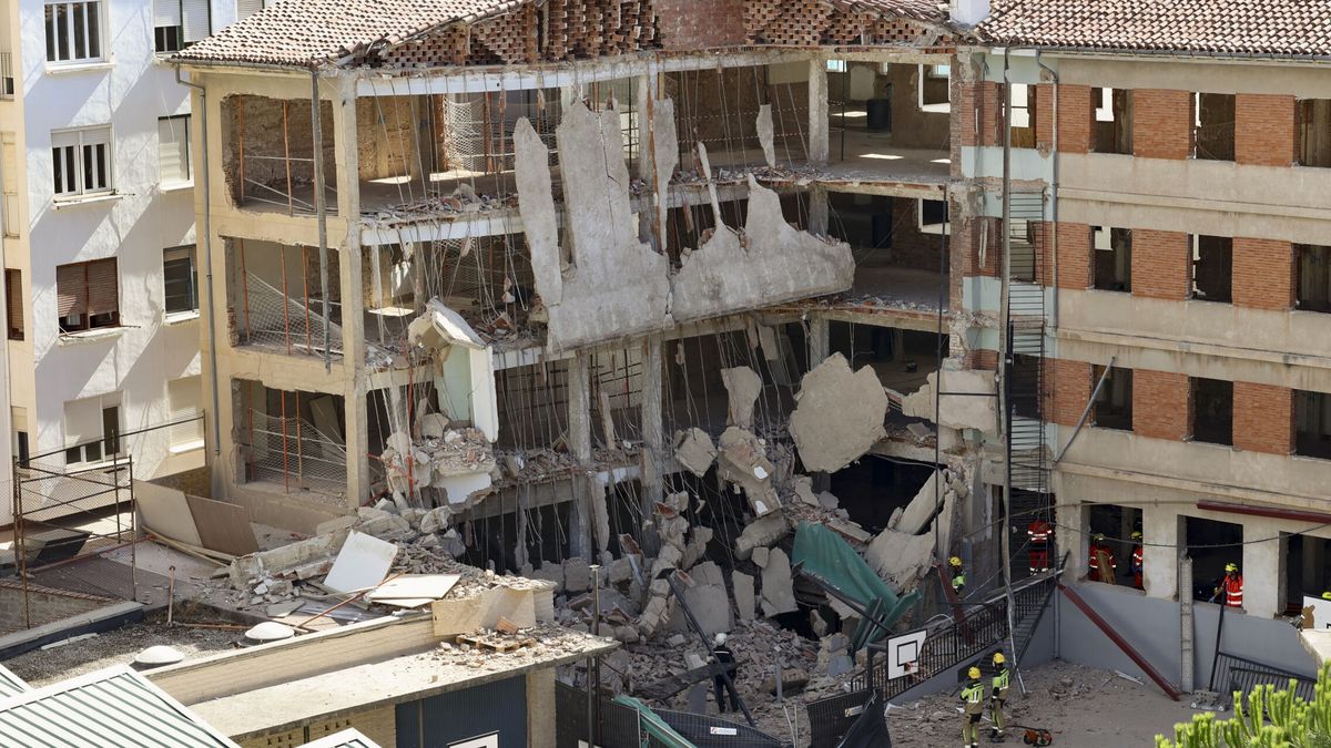 Encuentran el cuerpo sin vida del operario atrapado tras el derrumbe de una obra en un colegio de Logroño