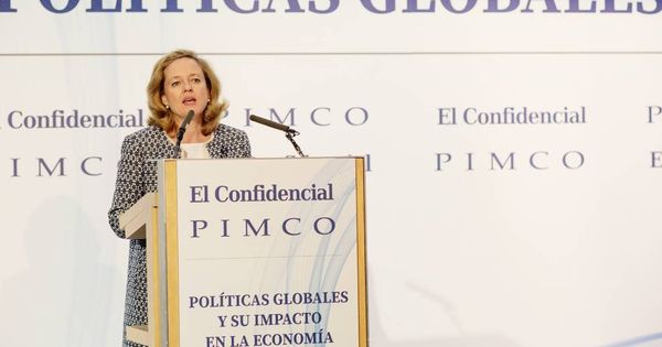 Foto: La ministra de Economía, Nadia Calviño, interviene en el V Foro El Confidencial-Pimco.