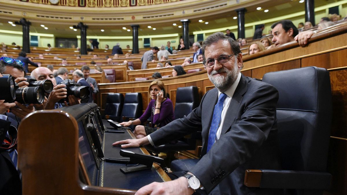 Rajoy impone su mayoría presupuestaria y palía el disgusto del PP por su cita judicial