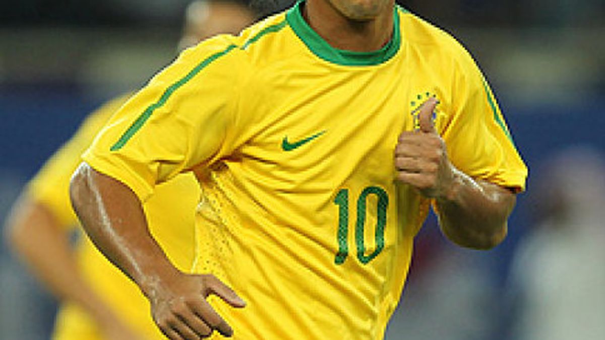 Brasil tiene un problema: la regeneración de su selección pasa por Ronaldinho