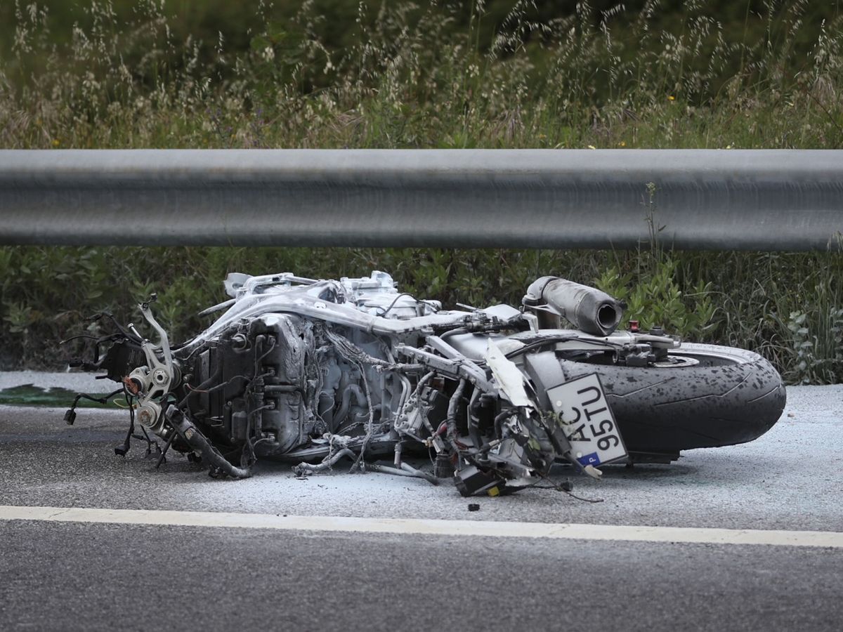 Foto: Imagen de archivo de un accidente de moto. (EFE/Sxenick)