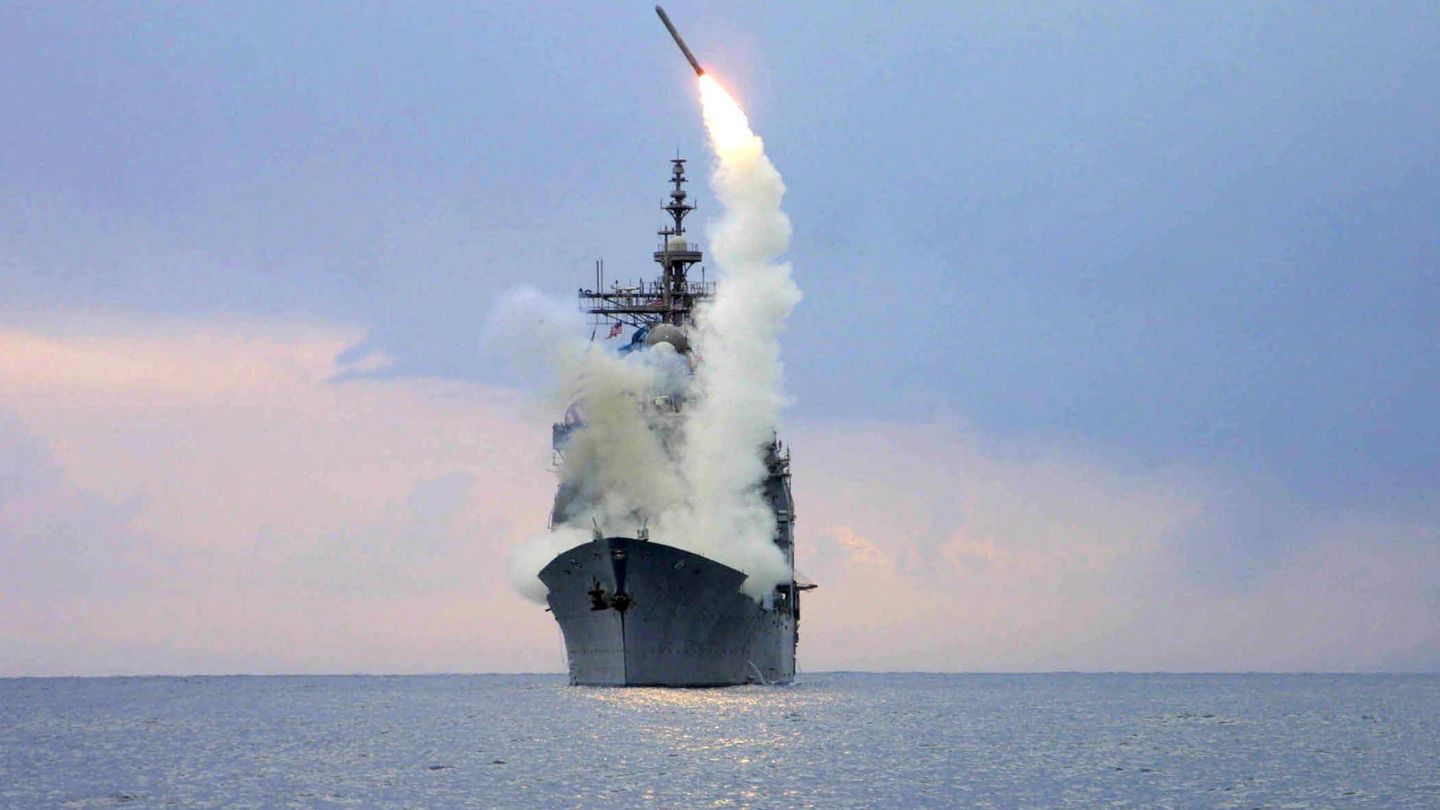 Misil Tomahawk lanzado desde un buque militar. (Foto: Reuters)