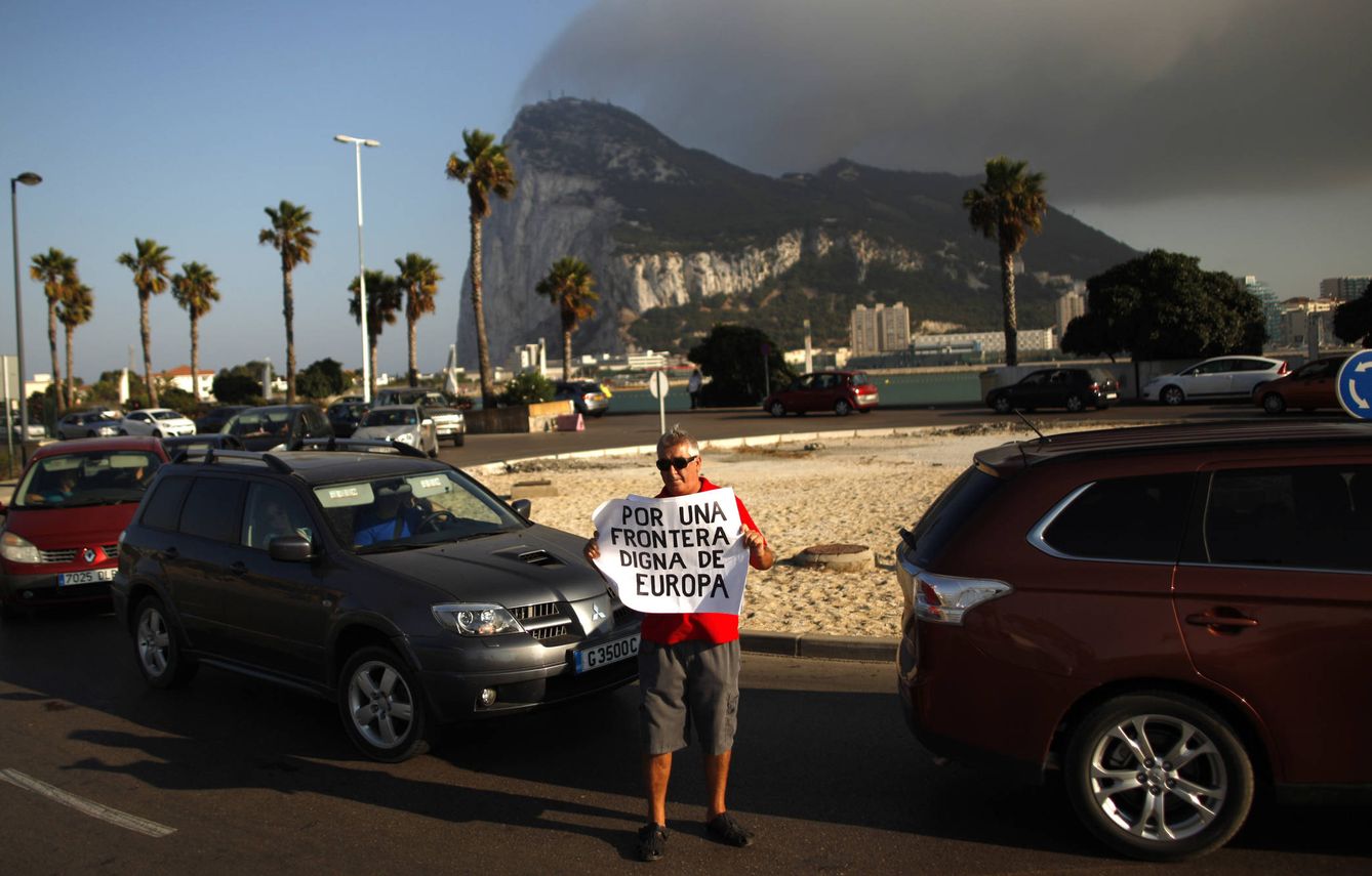 Protestas de trabajadores españoles en Gibraltar en 2013. (EFE)