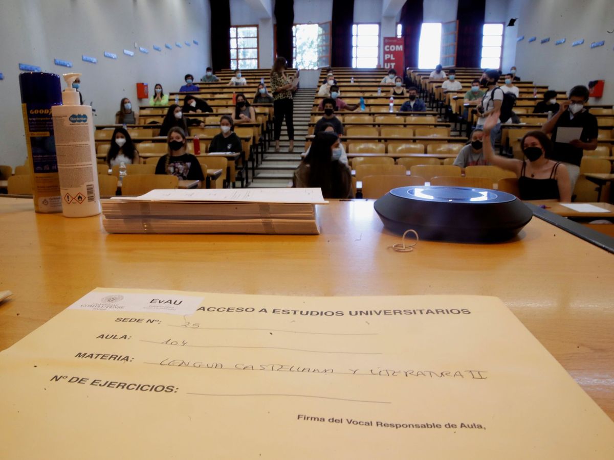 Foto: Evaluación para el acceso a la universidad en la Comunidad de Madrid (EVAU). Foto: Efe