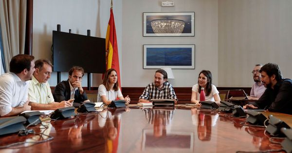 Foto: Reunión de la mesa política del grupo confederal Unidas Podemos. (EFE)
