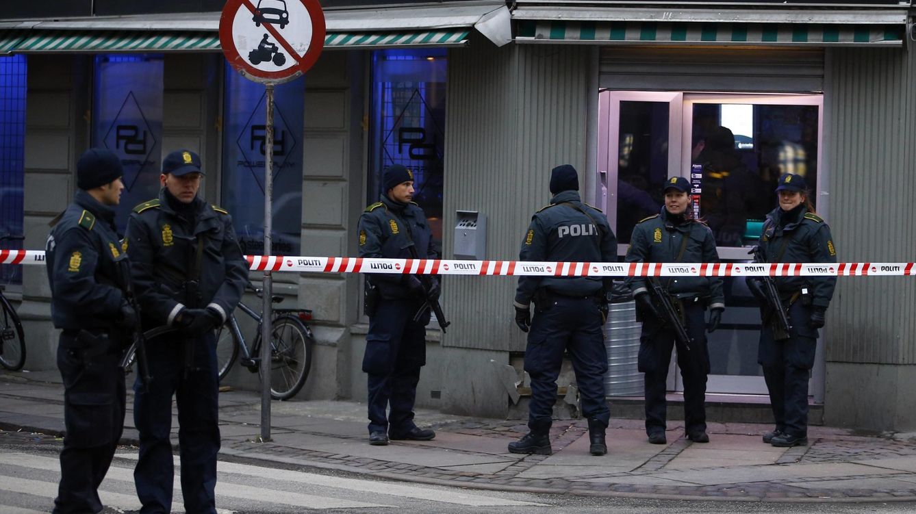 Foto: La Policía danesa ha detenido a dos hombres por presunta colaboración en los atentados de este fin de semana (Reuters)