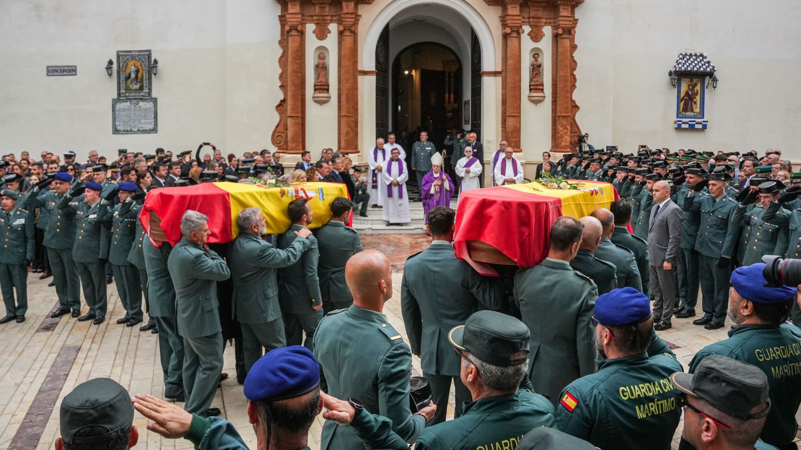 Huelva acompaña a la Guardia Civil en la despedida a los agentes fallecidos en persecución de una narcolancha