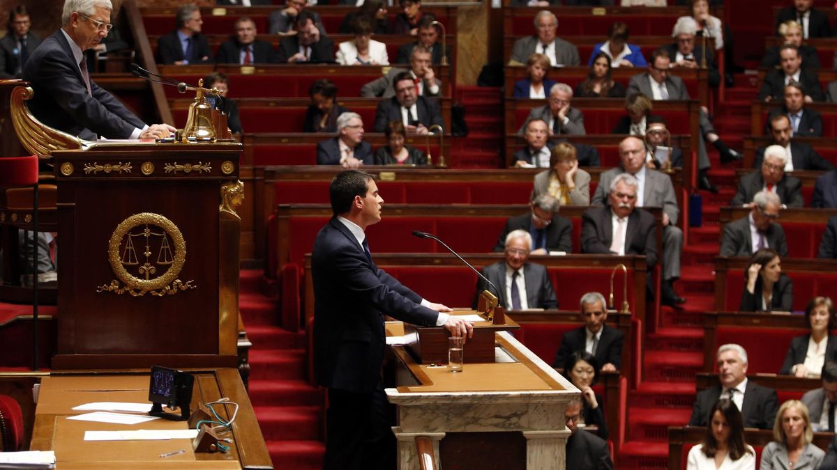 El Parlamento francés aprueba el hachazo de Manuel Valls al Estado del bienestar