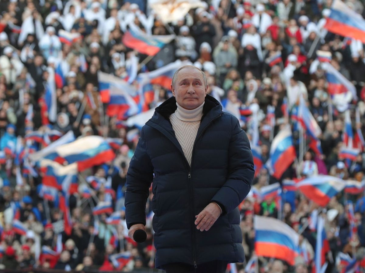 Foto: Vladímir Putin, vestido de Loro Piana. (EFE/Ramil Sitdikov Sputnik)