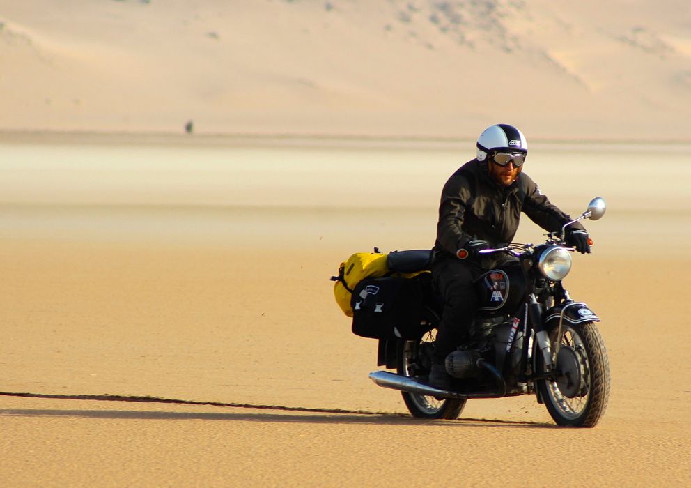 Foto: Miquel Silvestre en el Sahara. (Foto: M.S.)