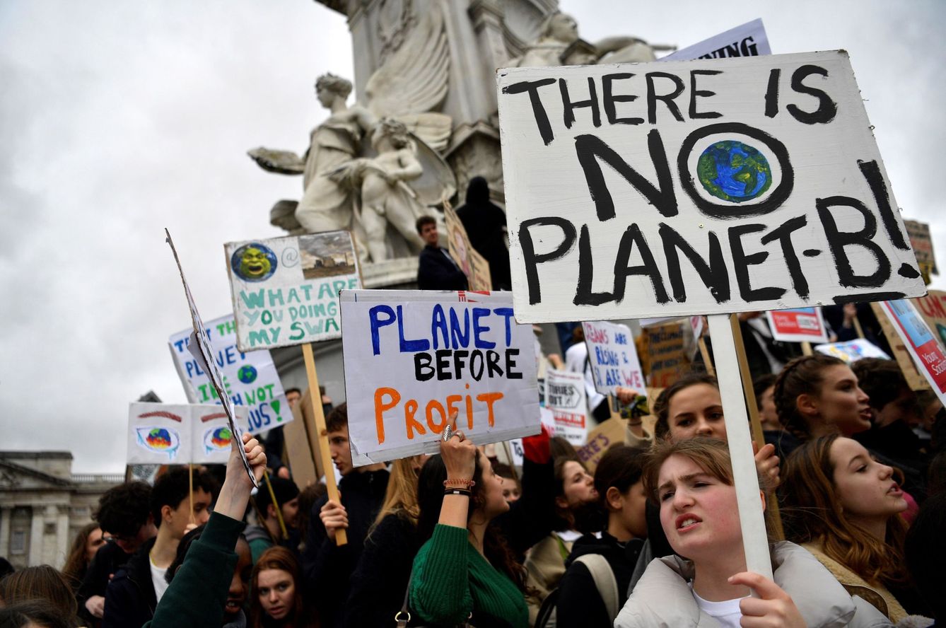 Los jóvenes están liderando la lucha contra el cambio climático. (EFE)