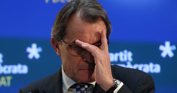 Foto: El expresidente de la Generalitat y expresidente del PDeCAT Artur Mas, durante la rueda de prensa. (Reuters)
