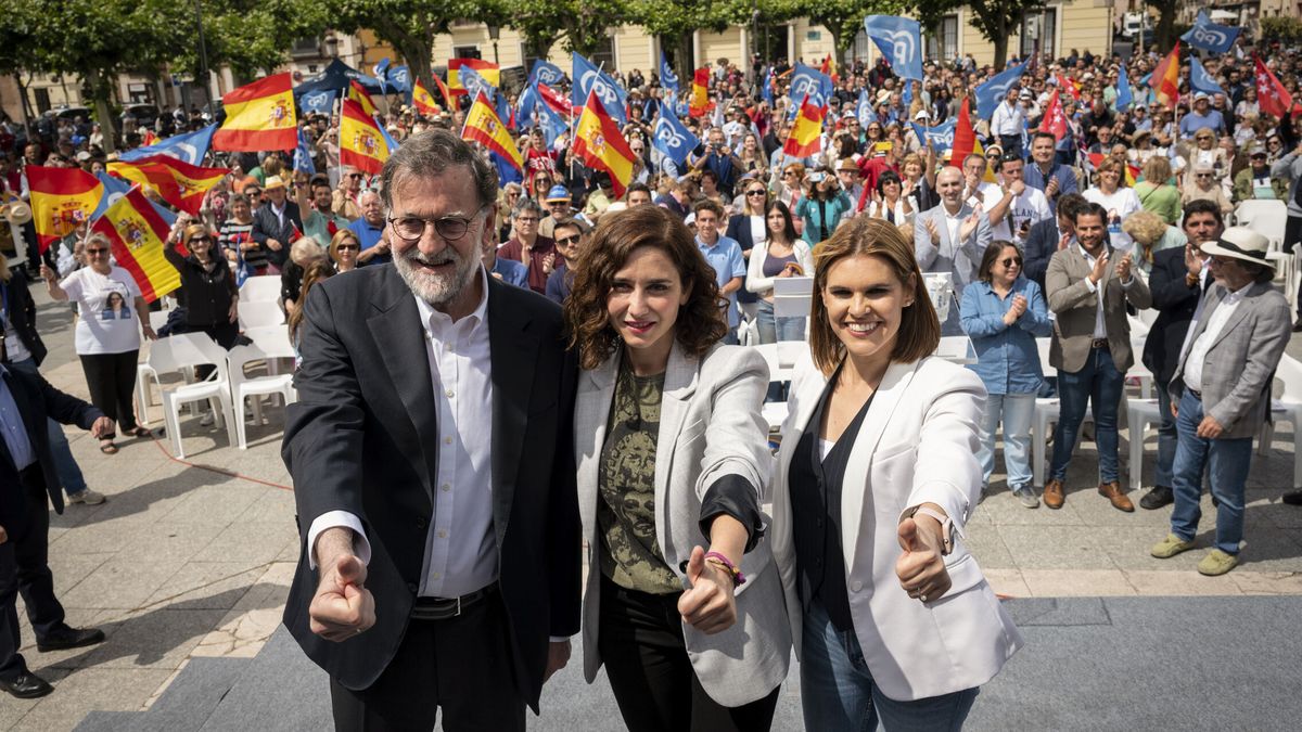 Rajoy arropa a Ayuso y acusa a Sánchez de provocar la "mayor polarización" desde la época de la Transición