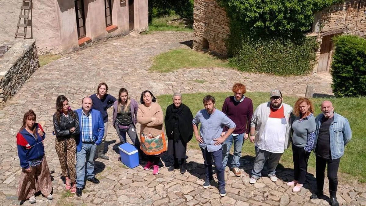 Telecinco intenta frenar el éxito de 'Inocentes' con la segunda temporada de 'El pueblo'