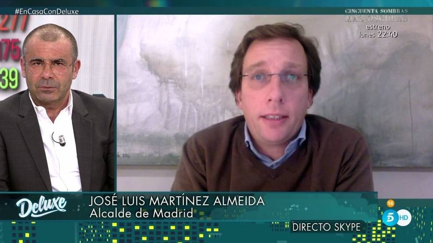 Jorge Javier y el alcalde de Madrid, en el 'Deluxe'. (Telecinco).