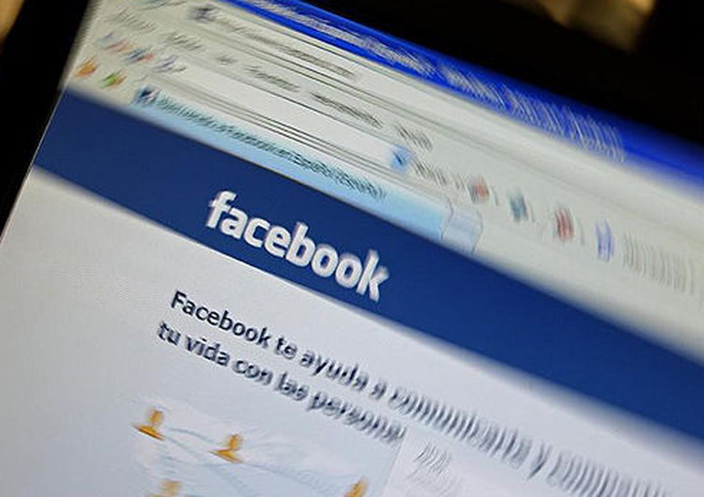 Foto: Según un estudio de la agencia comScore, los usuarios pasamos de media 400 minutos al mes en Facebook