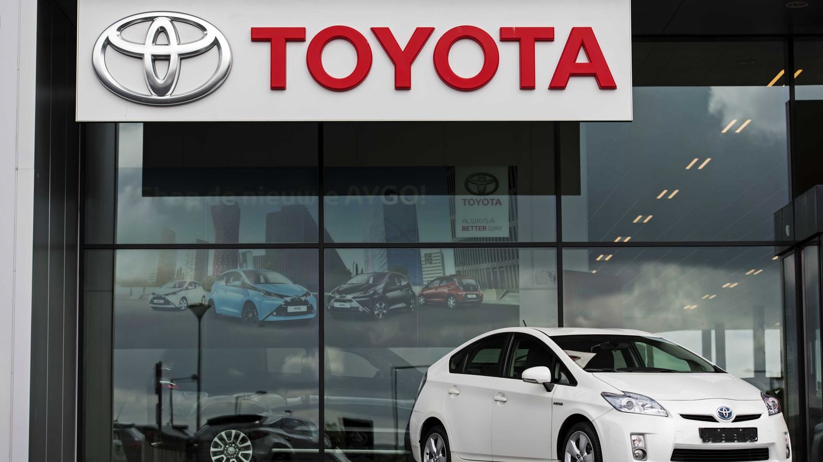 Foto: Concesionario de Toyota (Efe)