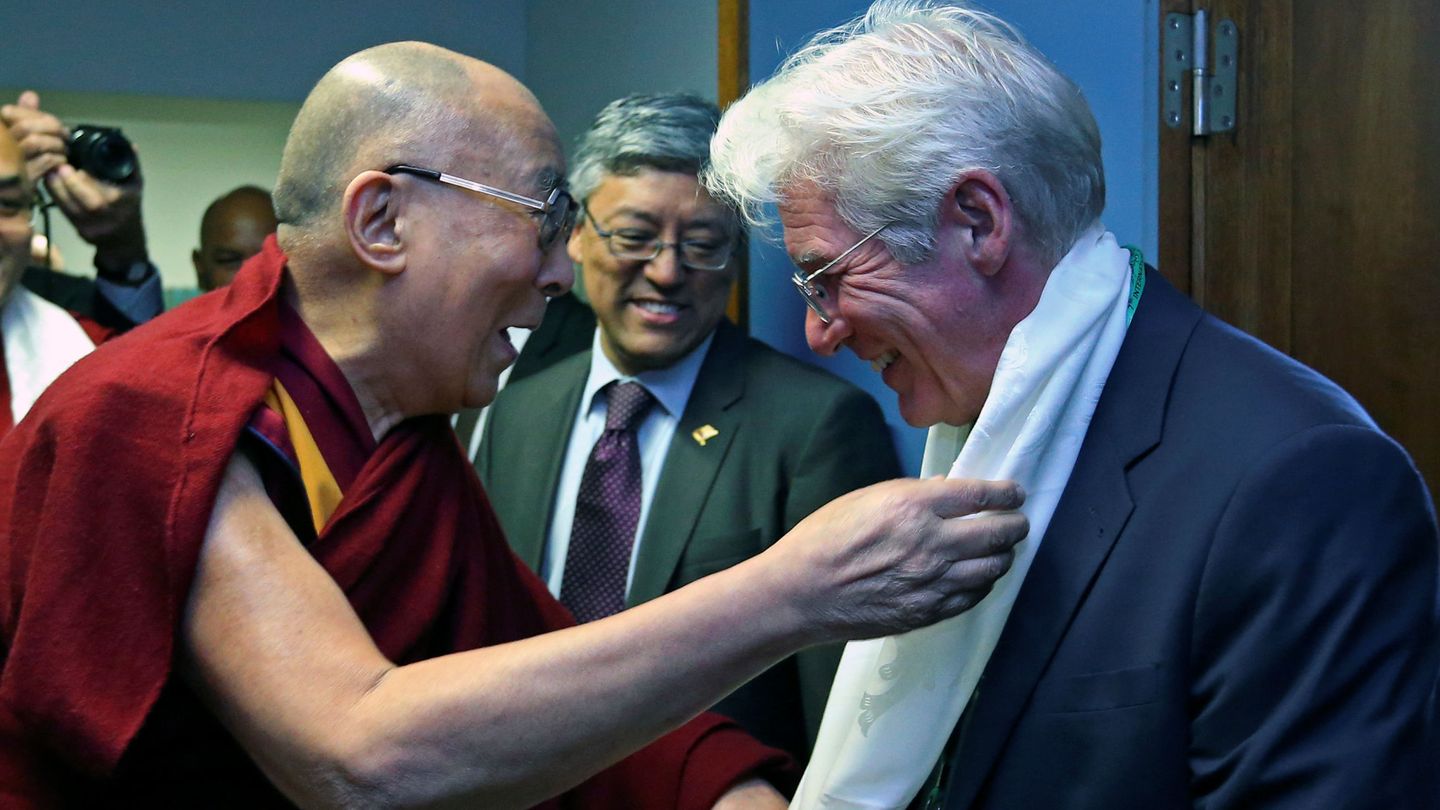 El Dalai Lama y Richard Gere. (Reuters/Yves Herman)
