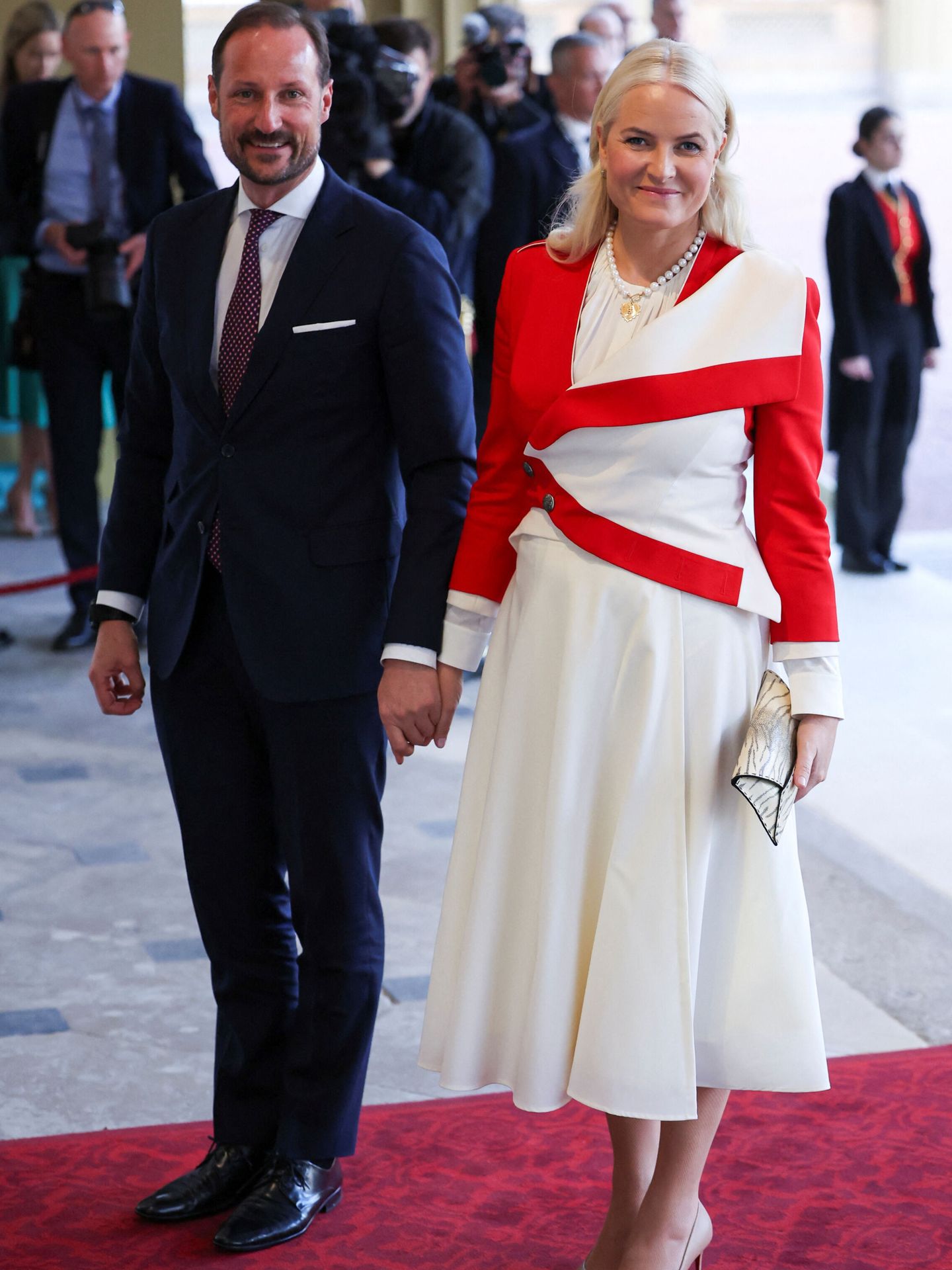 Haakon y Mette-Marit. (Reuters/Henry Nicholls)