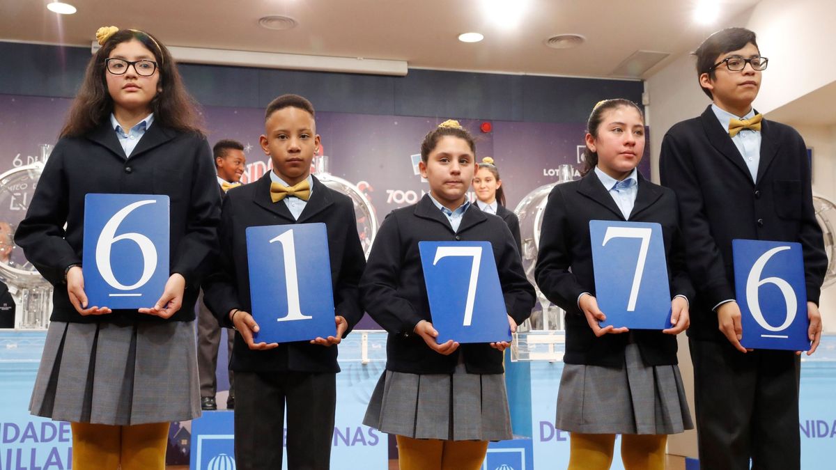 El segundo premio de la Lotería del Niño cae en el 61.776, repartido por toda España