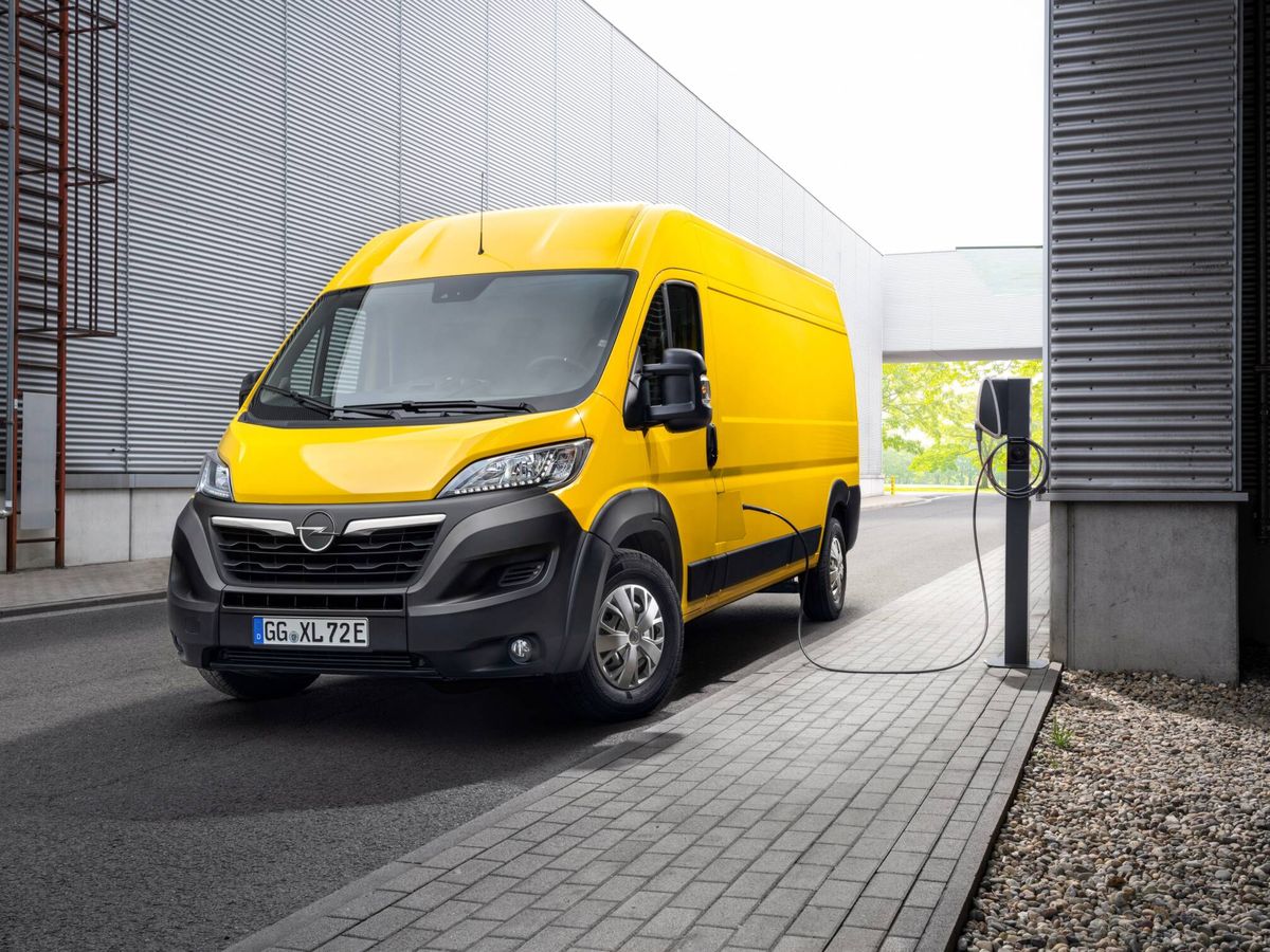 Foto: El Opel Movano-e, 100% eléctrico, comparte amplitud y equipamiento con las versiones diésel.