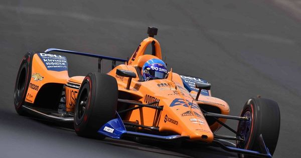 Foto: Fernando Alonso durante la clasificación en Indianápolis. (IndyCar)
