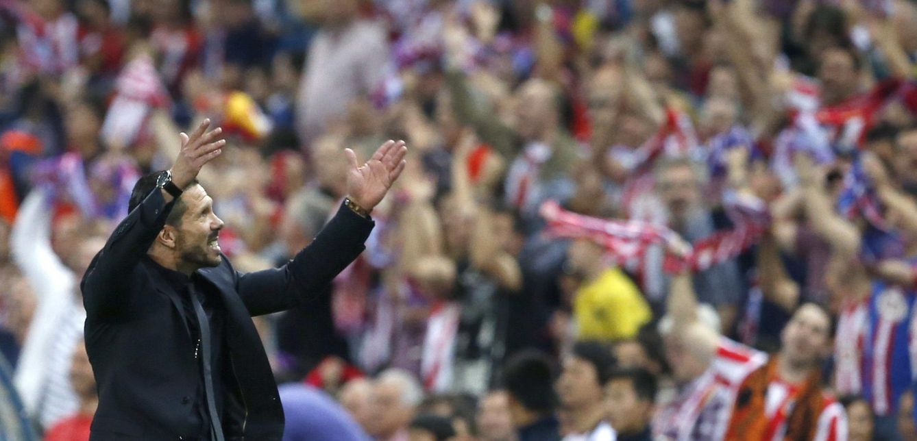 Simeone es mucho más que un entrenador para la afición del Atlético de Madrid. (EFE)