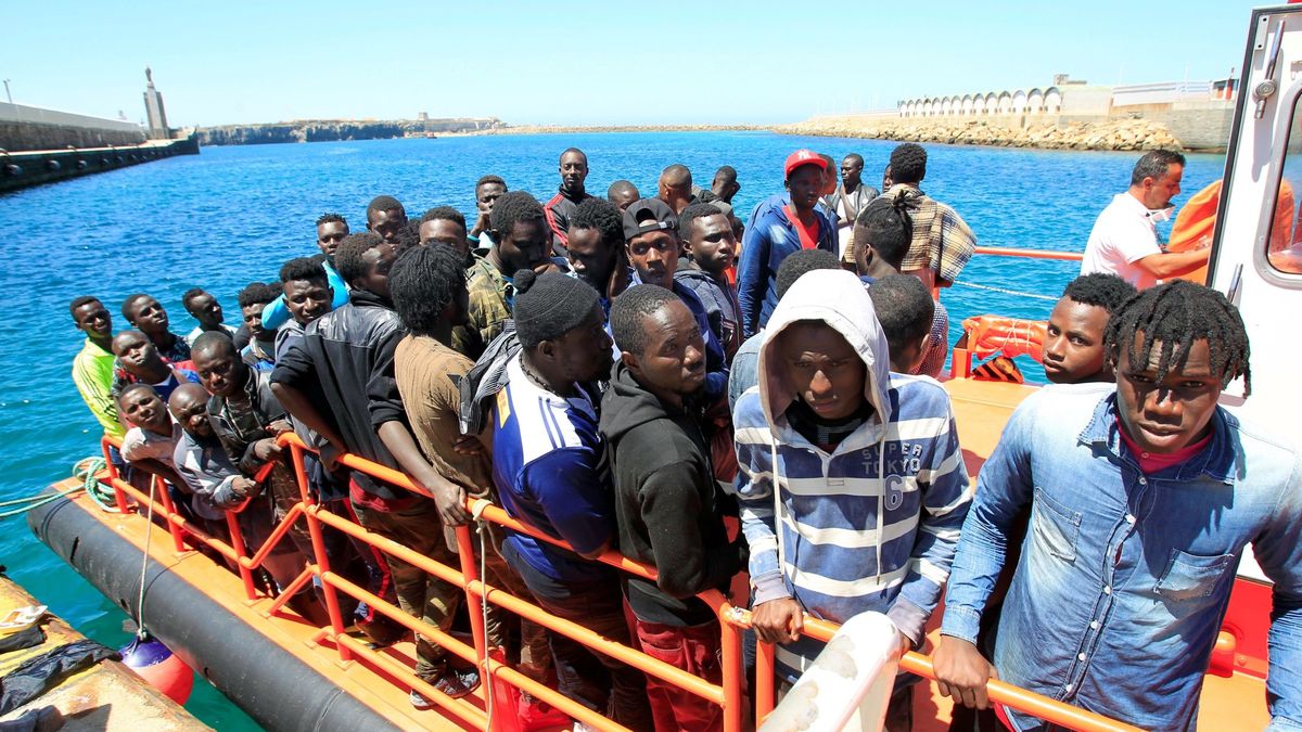 Ascienden a 1.451 las personas rescatadas este fin de semana en las costas españolas