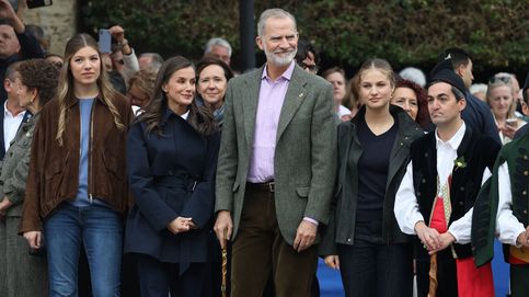 El rey Felipe VI, operado en Oviedo de cataratas en el ojo izquierdo: pasa una noche en la clínica