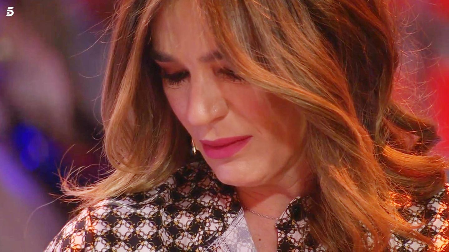 Raquel Bollo llorando en 'Sálvame'. (Mediaset España)