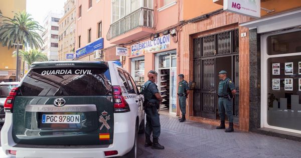 Foto: Detenido en Cádiz por amenazar, secuestrar y agredir sexualmente a una mujer (Efe)