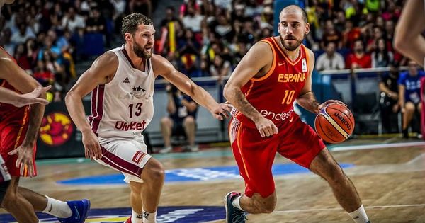 Foto: Quino Colom fue el máximo anotador de España (18 puntos) en el partido contra Letonia. (FIBA)