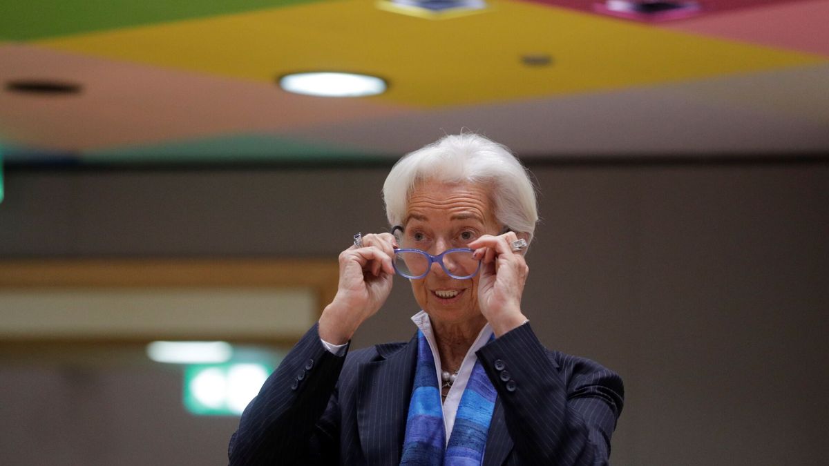 La inacción de Lagarde con la inflación arriesga subidas de tipos futuras más severas