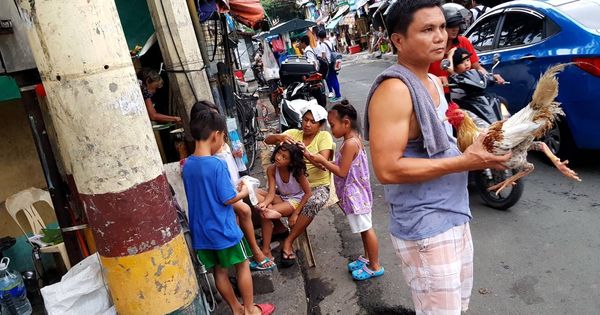 Foto: Una animada calle de Manila. (L. Garrido-Julve)
