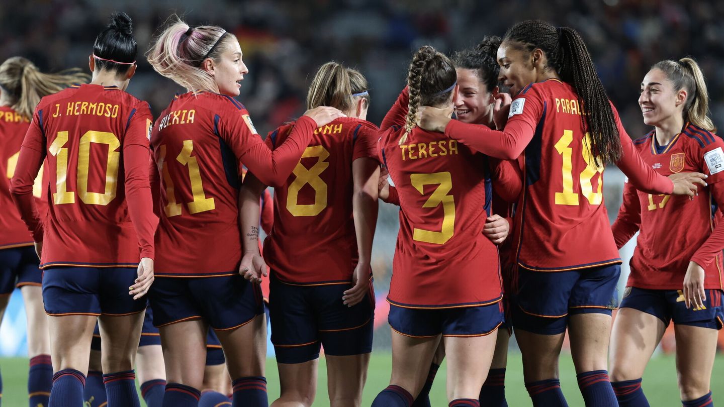 Las jugadoras de la selección española, durante el partido frente a Zambia. (EFE/EPA/HOW HWEE YOUNG).