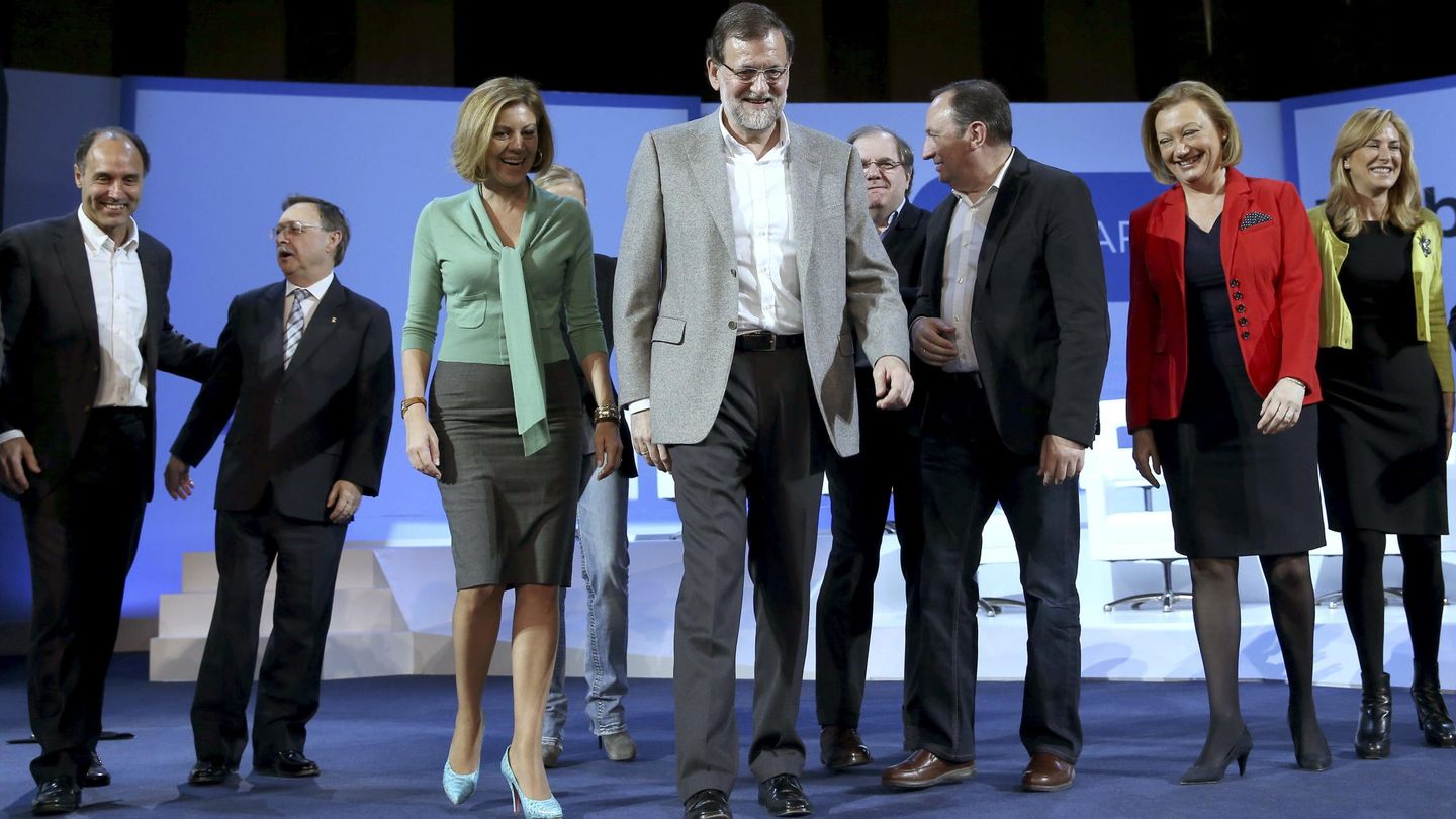 Rajoy, con algunos de sus barones.