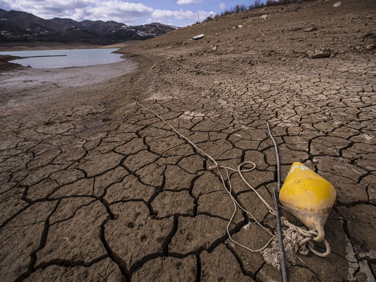 Un embalse seco en Andalucía, en una imagen de archivo. (EFE/Jorge Zapata)