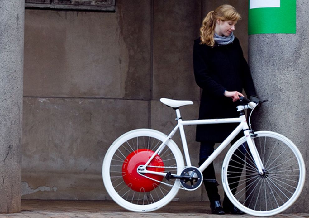 Andes altavoz impuesto La rueda inteligente que convierte cualquier bicicleta en eléctrica