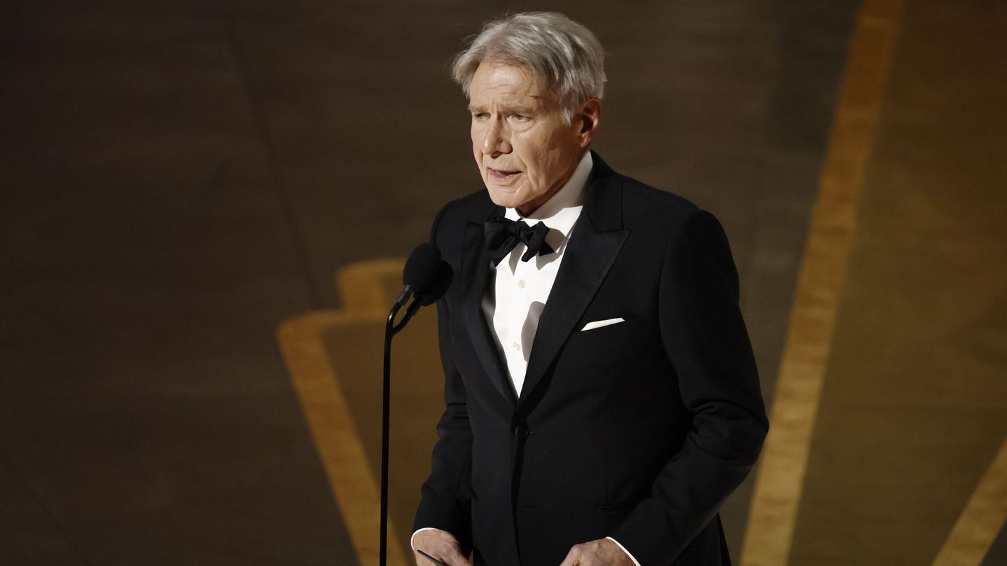 Hollywood (United States), 13 03 2023.- Harrison Ford during the 95th annual Academy Awards ceremony at the Dolby Theatre in Hollywood, Los Angeles, California, USA, 12 March 2023. The Oscars are presented for outstanding individual or collective efforts in filmmaking in 24 categories. (Estados Unidos) EFE EPA ETIENNE LAURENT 