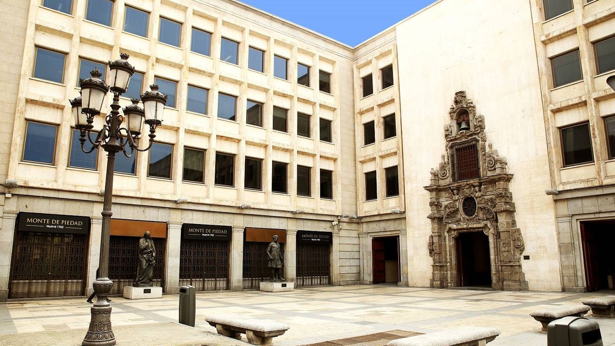 Triatleta Dispersión Asalto KKH Property compra la sede histórica de Monte de Piedad para hacer un hotel  de lujo