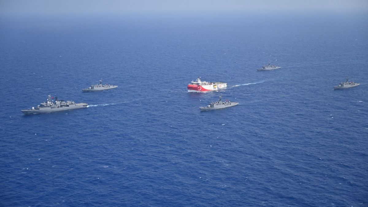 Turquía prolonga las prospecciones de gas en el Mediterráneo pese a la escalada militar