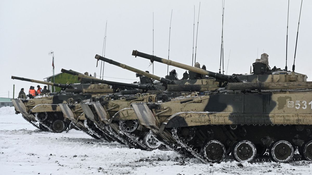 Los blancos, los negros y los grises del despliegue militar ruso en la frontera de Ucrania