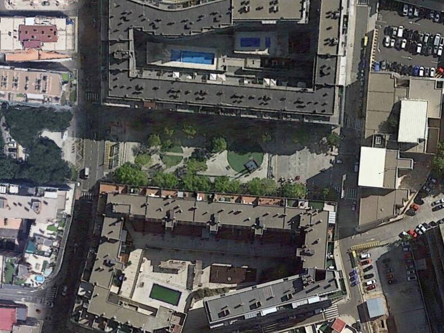 Vista aérea de la zona donde se ubica el ático que se subasta. (Google Earth)