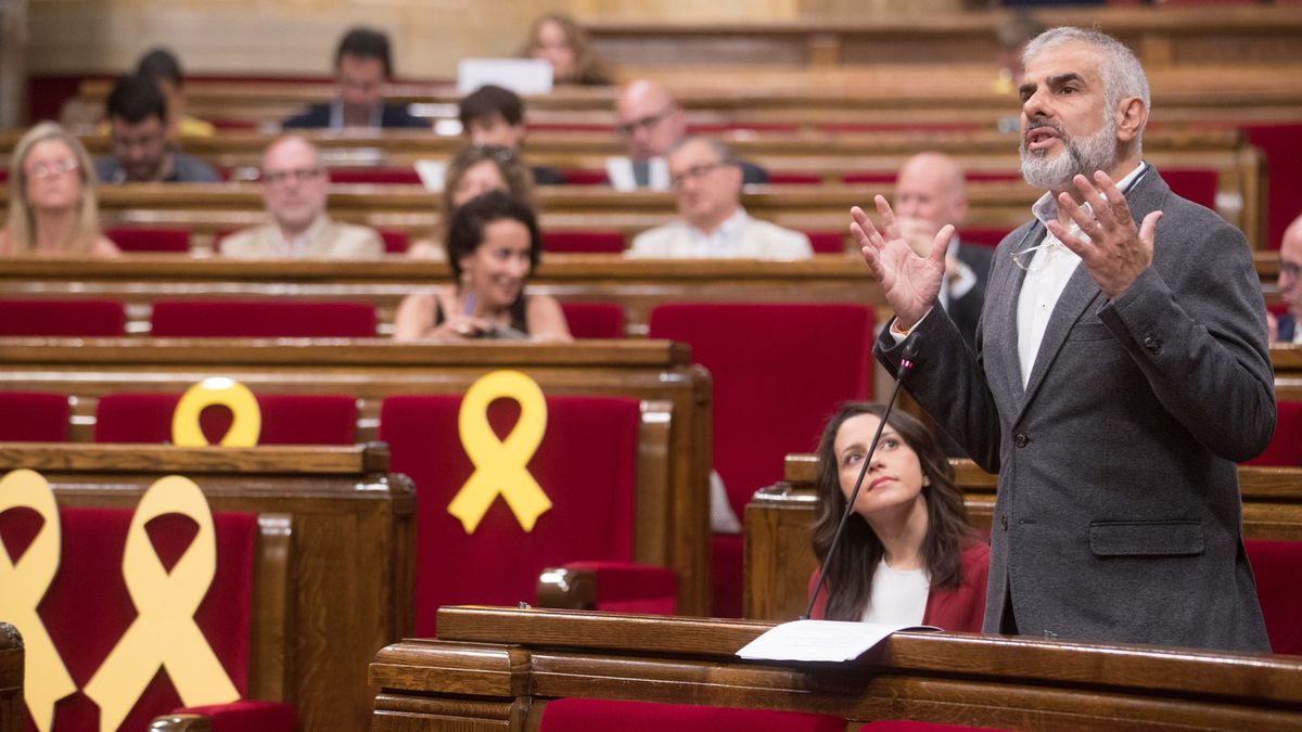 La oposición en Cataluña pide explicaciones por las mentiras de los Mossos sobre el 17-A
