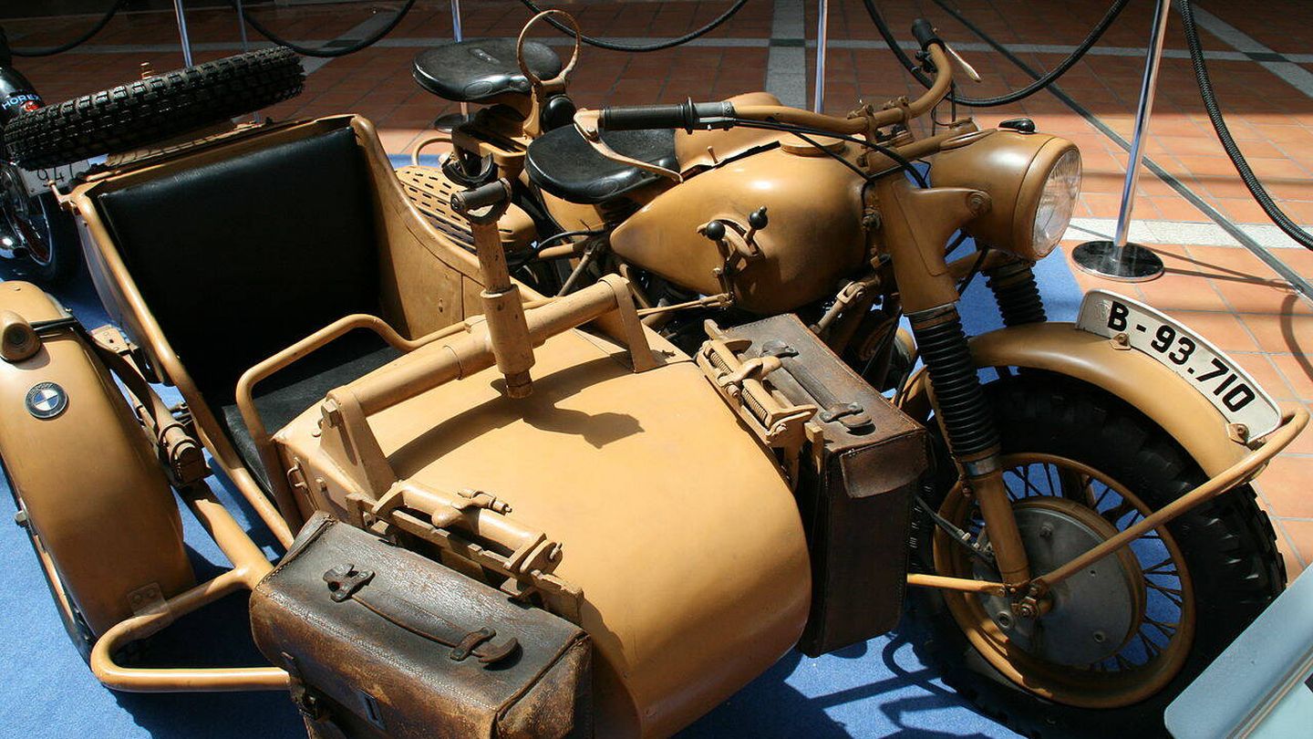 La BMW R75 con sidecar, fue un encargo específico para el ejército aleman en la segunda guerra mundial. Jarapet/wikimedia