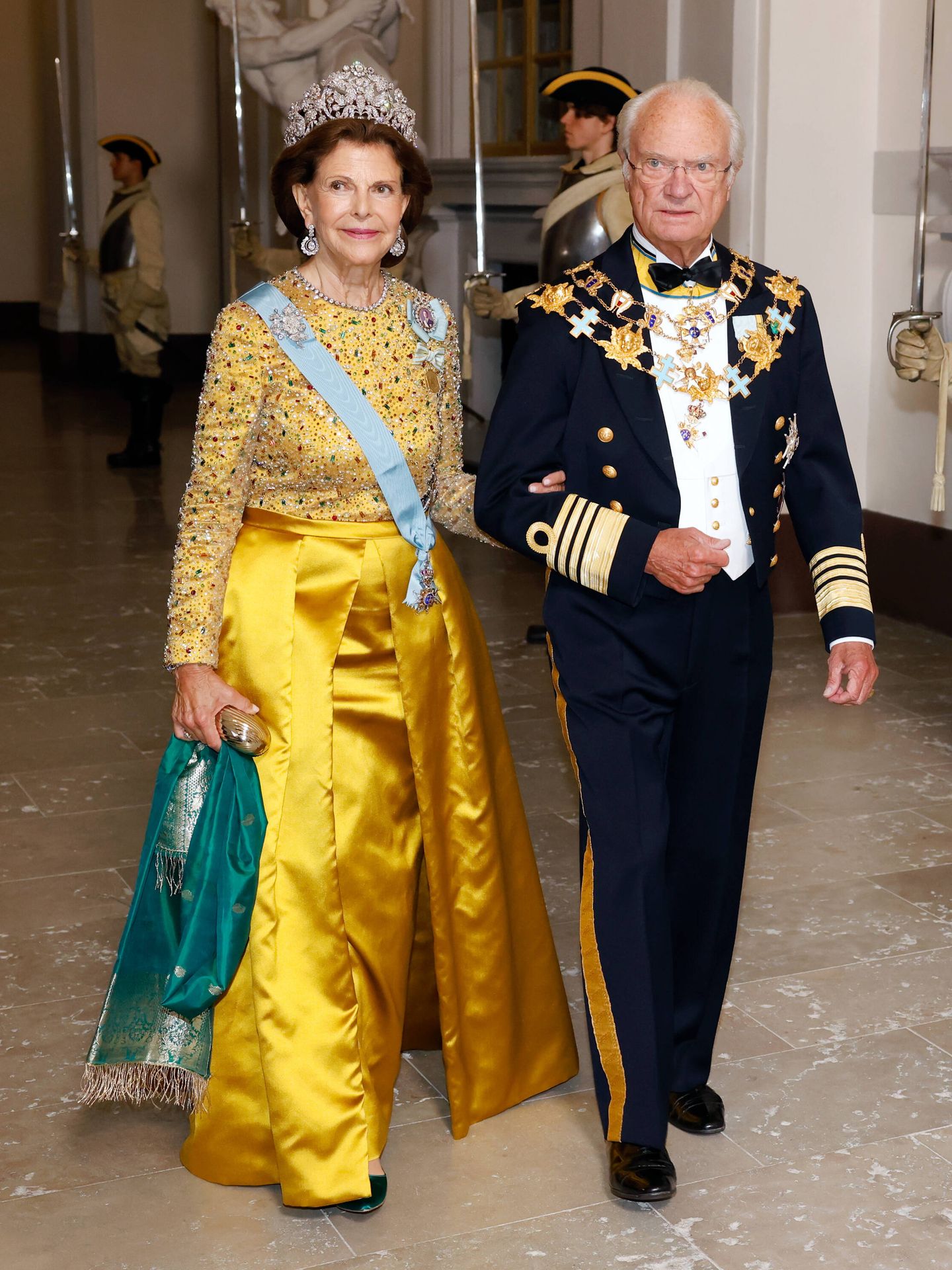 Carlos XVI Gustavo y Silvia de Suecia. (Getty)
